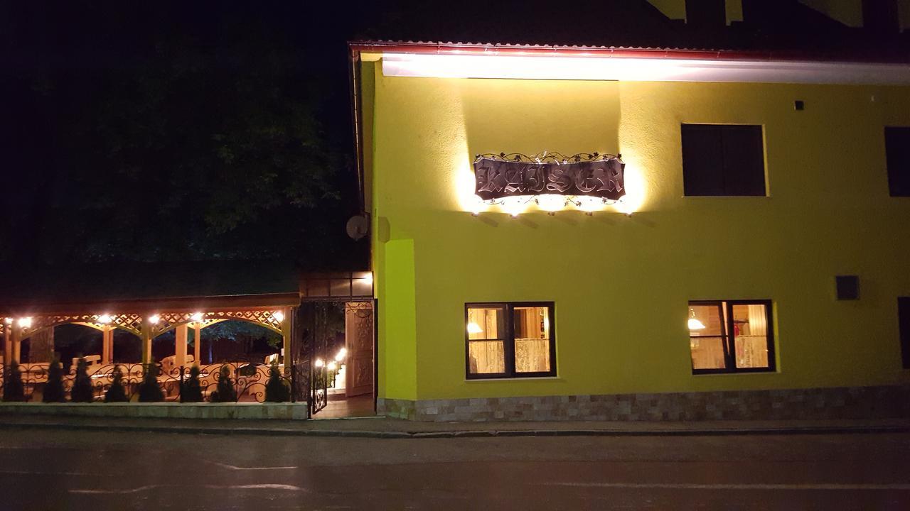 Gasthof Kaiser Ybbs an der Donau Exterior photo